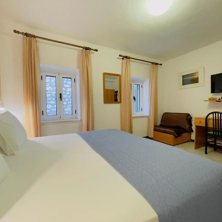 Rooms And Apartments Villa Town Gate Hvar Хвар Экстерьер фото