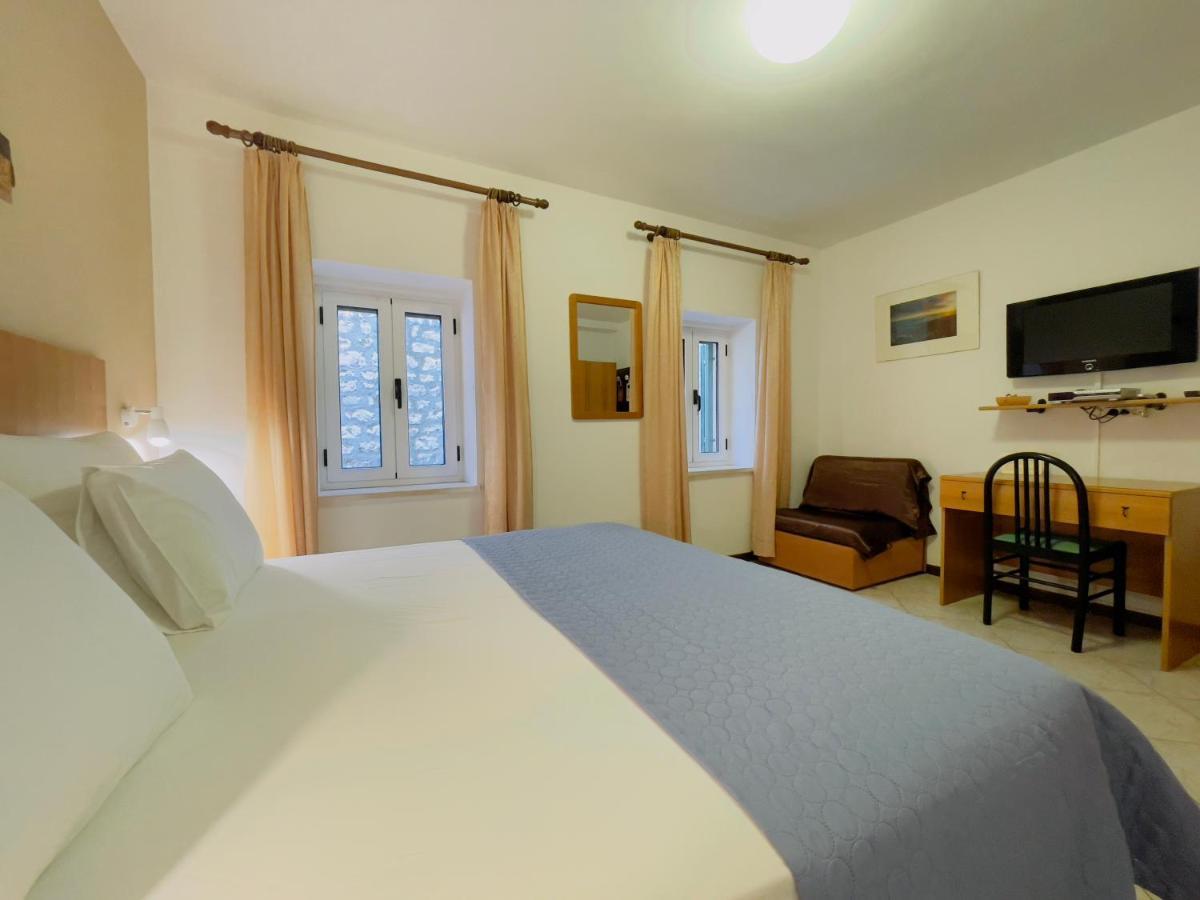 Rooms And Apartments Villa Town Gate Hvar Хвар Экстерьер фото